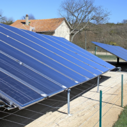 Le potentiel des tuiles photovoltaïques dans les régions à ensoleillement limité Tourlaville